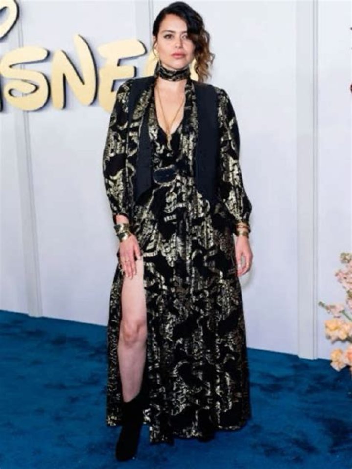 Cameron Diaz: Height, Weight & Body Measurements All You Need to Know