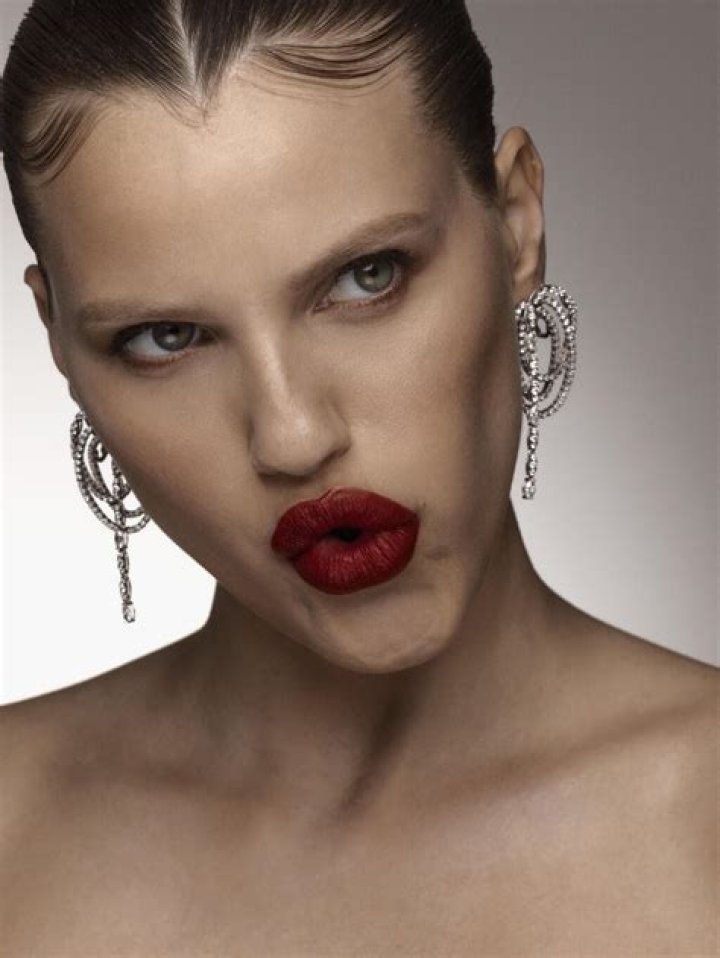 Holly Aird & More: Facts, Info & Insights You Need!