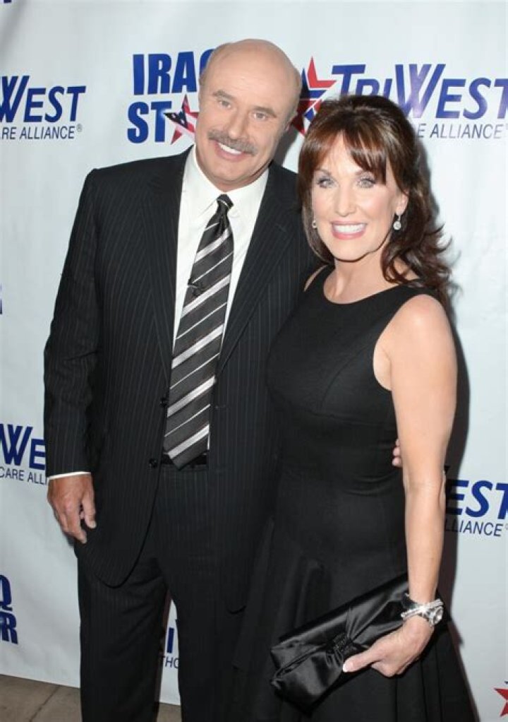Is Dr. Phil Divorced? The Truth About Phil & Robin McGraw's Marriage