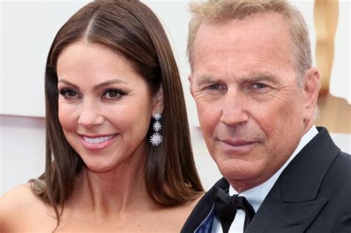 Mark Hildreths Wife's Net Worth Revealed