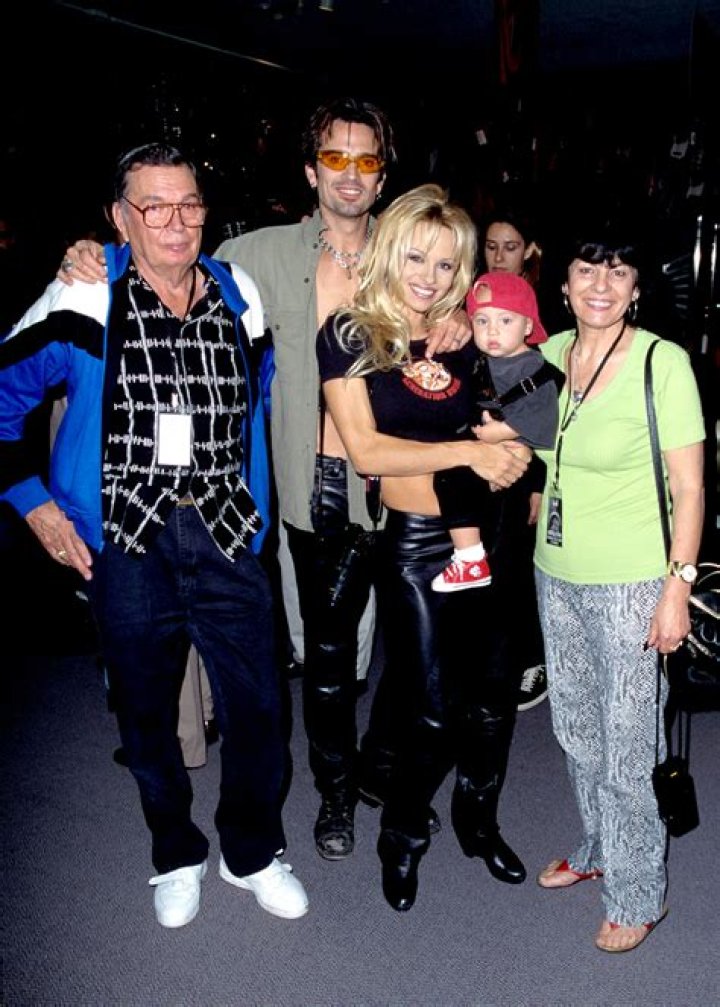 Uncover The Inspiring Story Of Tommy Lee's Mom: Vassiliki Papadimitriou