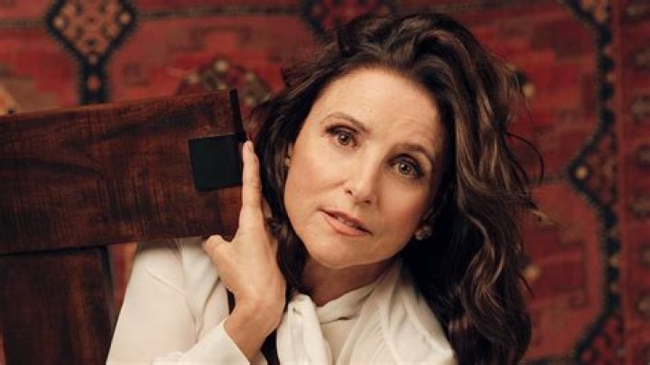 Uncover The Magic Of Julia Louis-Dreyfus's Mark Twain Speech