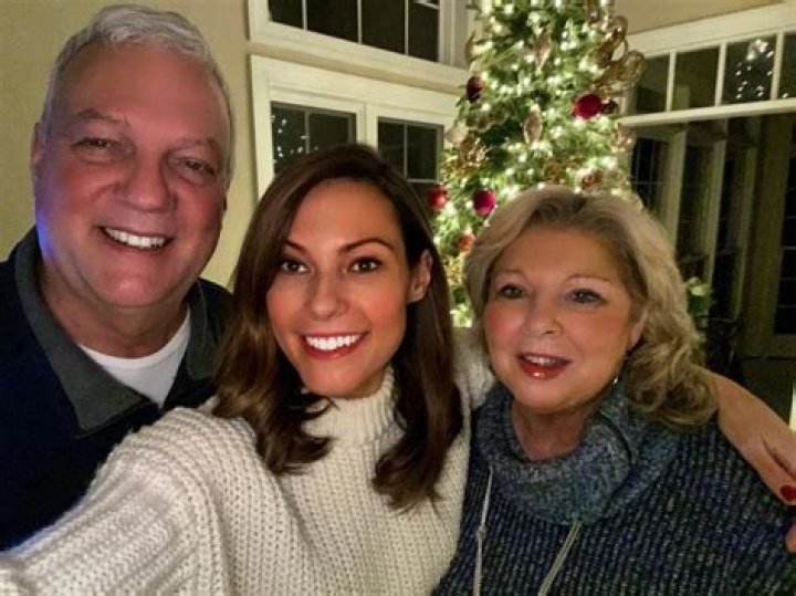 Unraveling the Mystery: Who is John Bourbonia Cummins's Wife?