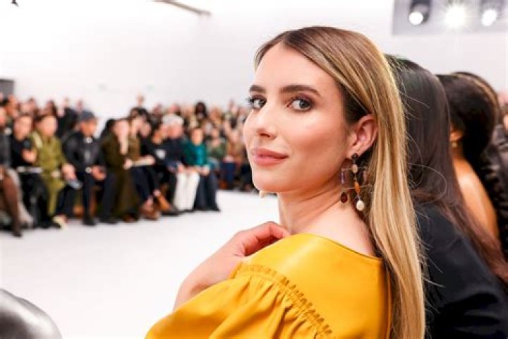 Unveiling Emma Roberts' Weight Journey: Discoveries And Insights