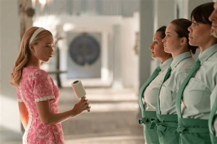 Unveiling The Legacy Of Simone DeWitt: Kentucky's Trailblazing Icon